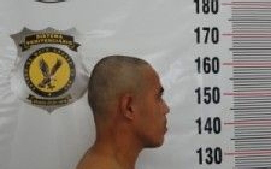 Policial do batalhão de Choque mata homem que mirava arma para adolescente