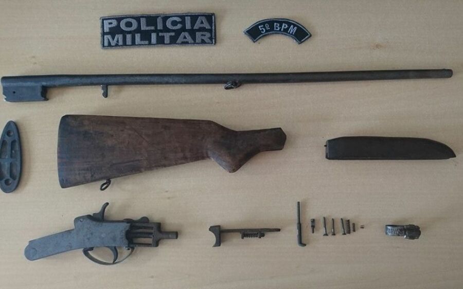 Homem é preso por porte ilegal de arma 