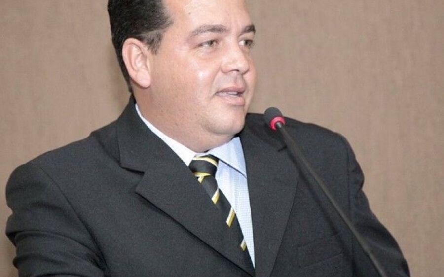 Vereadores aprovam cinco  projetos, um é a criação de 10  vagas para assistente educacional