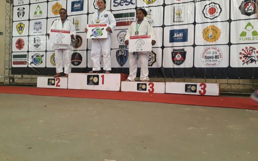 Judô de Coxim conquistou  nove medalhas no torneio início da 5ª região  