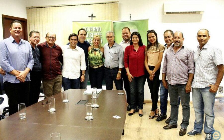Yuri e lideranças conquistam investimentos para saúde,  infraestrutura e habitação