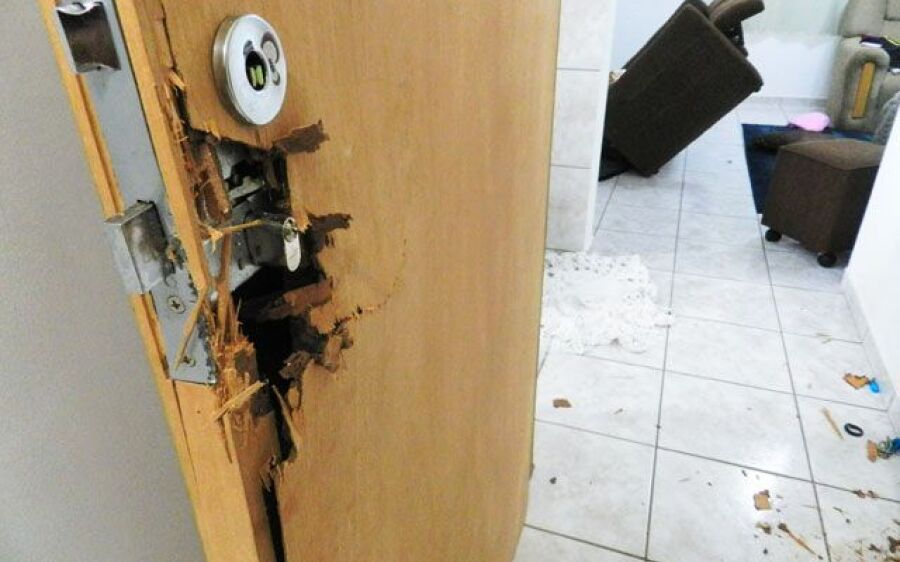 Ladrão invade residência enquanto morador pegava minhoca para pescar 