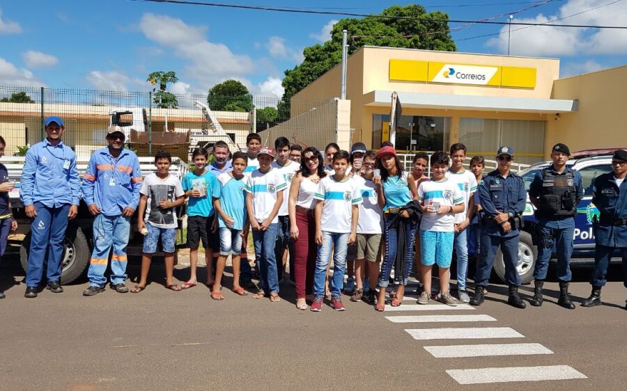 Policiais Militares de Coxim e Alcinópolis participaram na manhã de ontem da ação no Dia Mundial da 