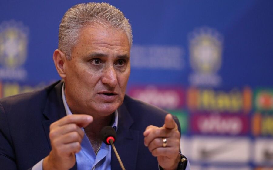 Tite confirma Brasil com Douglas Costa e Thiago Silva; Renato Augusto fica no banco