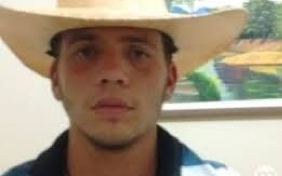 Jovem é morto a tiros por chutar Pit Bull que atacou filhote na Orla Morena