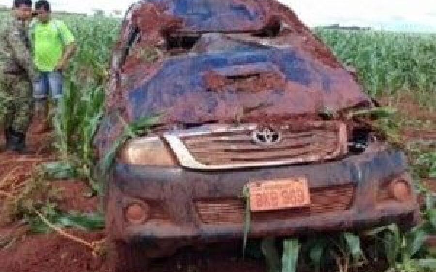 Motorista perde controle de caminhonete e capota em Capitan Bado