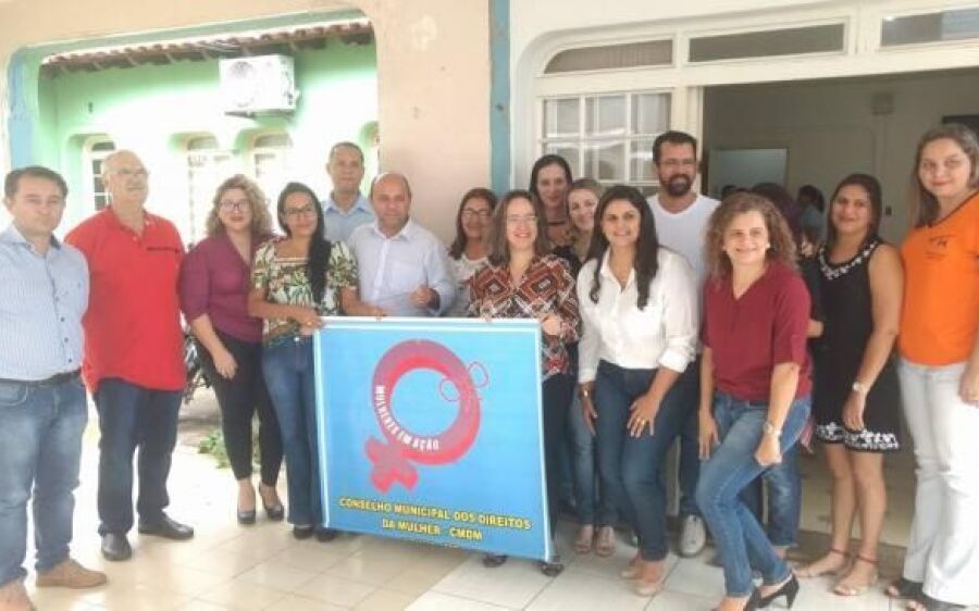 Novos membros do Conselho Municipal dos Direitos da Mulher tomam posse