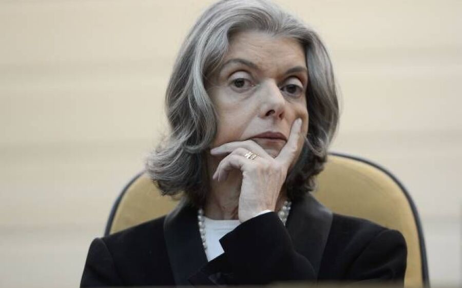 Cármen Lúcia diz que Justiça vive momento ‘difícil’ e ‘turbulento’