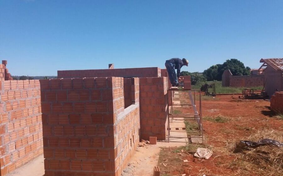 Selecionados no Programa Lote Urbanizado iniciaram construção das casas