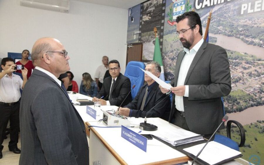 Vilmar Vendruscolo volta a ocupar cadeira na Câmara de Coxim