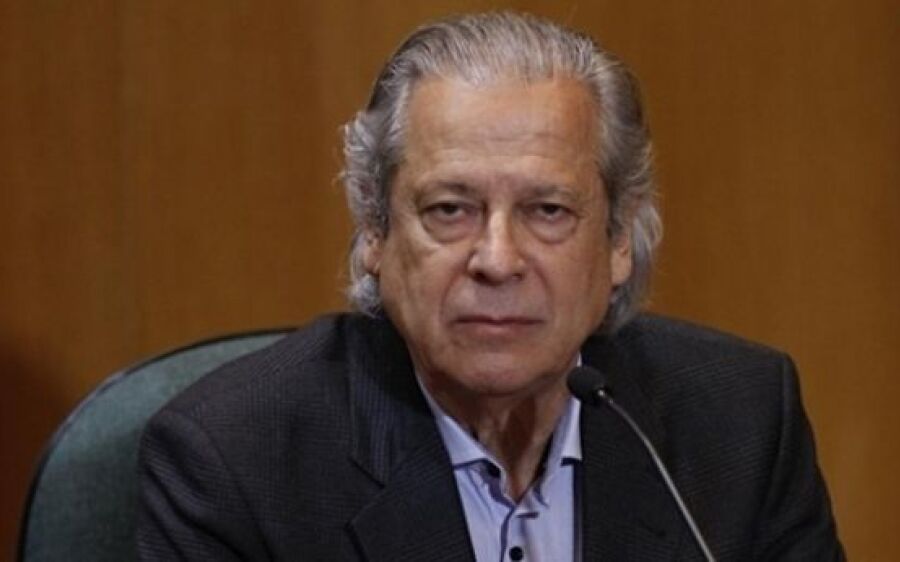 TRF-4 nega recurso e  mantém pena de José Dirceu