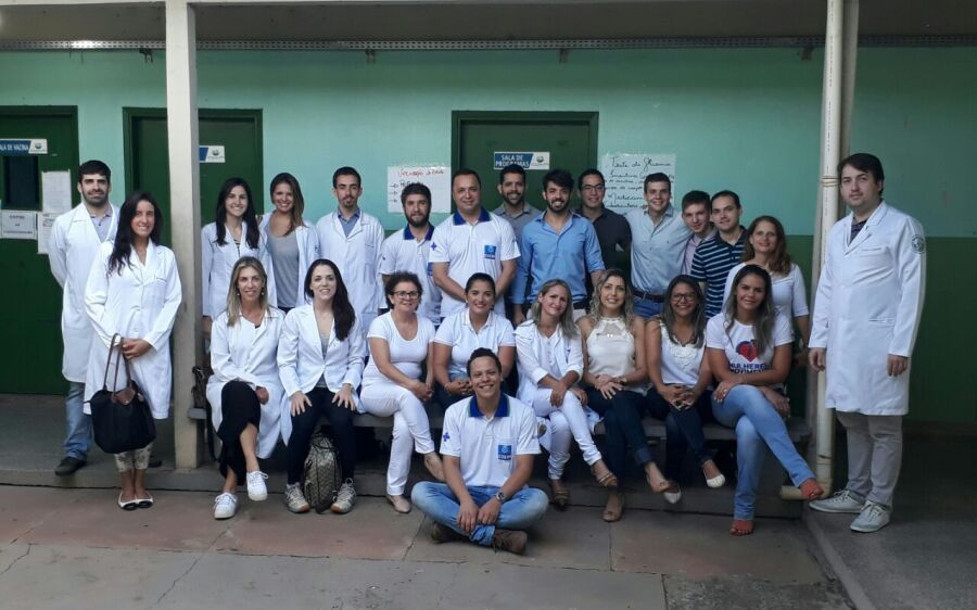 Médicos da USP avaliam pacientes para Expedição Cirúrgica em Coxim