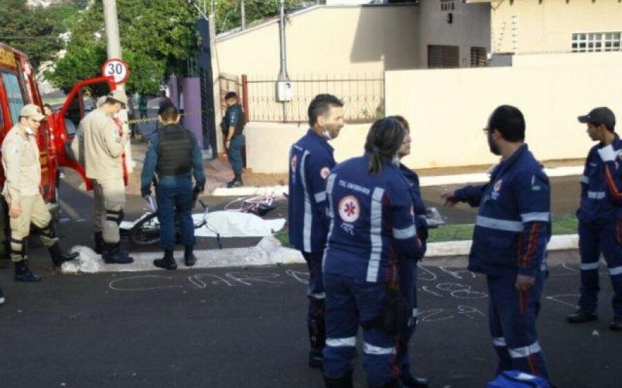 Homem tenta ajudar vítima de assalto e acaba morto a golpe de faca