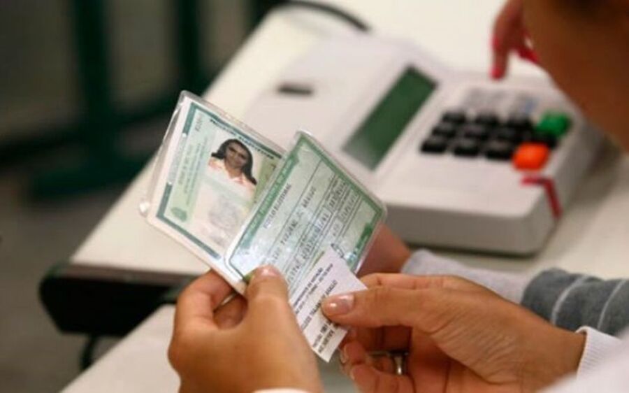 Termina amanhã o prazo para transferir, atualizar ou emitir o título eleitoral