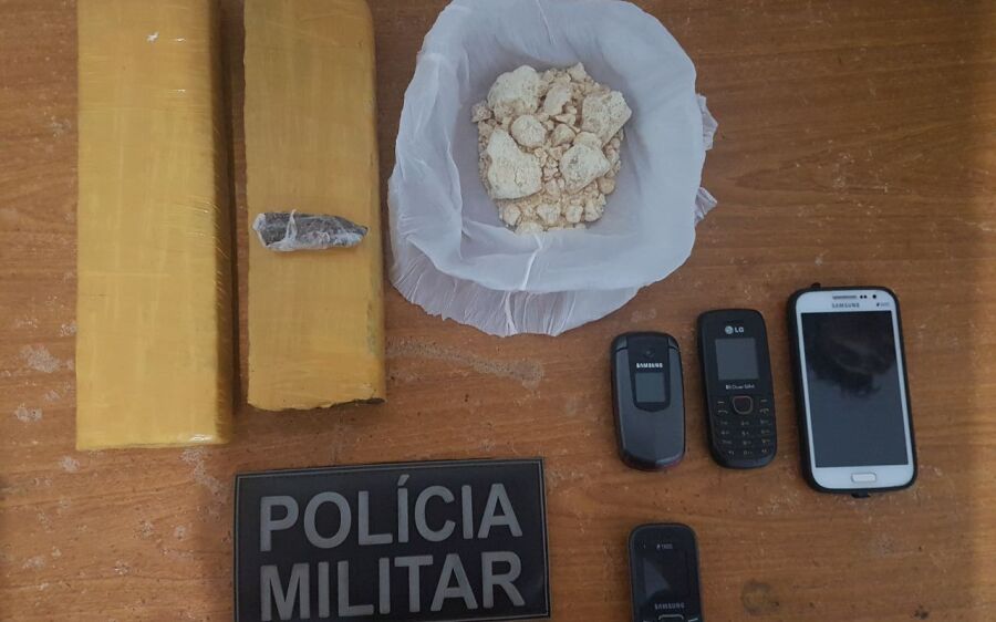 Policiais militares de São Gabriel do Oeste prendem irmãos por tráfico de drogas 