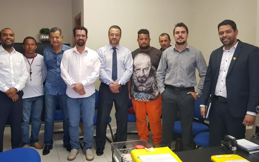 Vladimir Ferreira propõe  implantação de coleta de lixo no período noturno