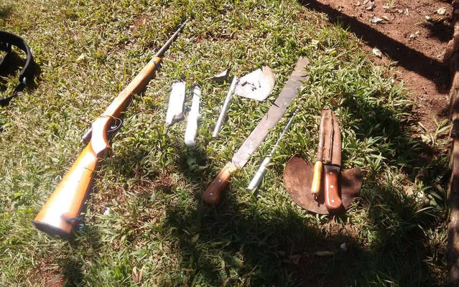 PMA apreende rifle, munições e facas e evita caça ilegal ao prender caçador 