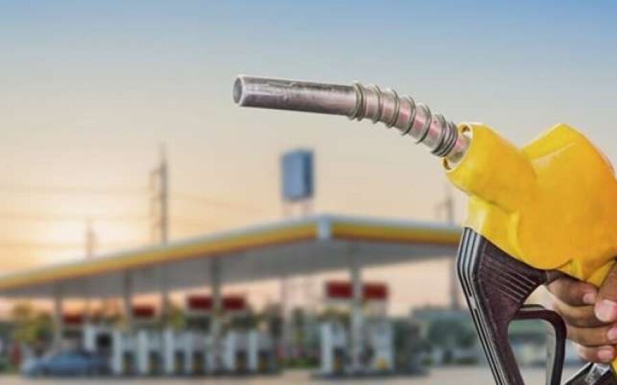 Petrobrás reduz 2,8% preço da gasolina nas refinarias