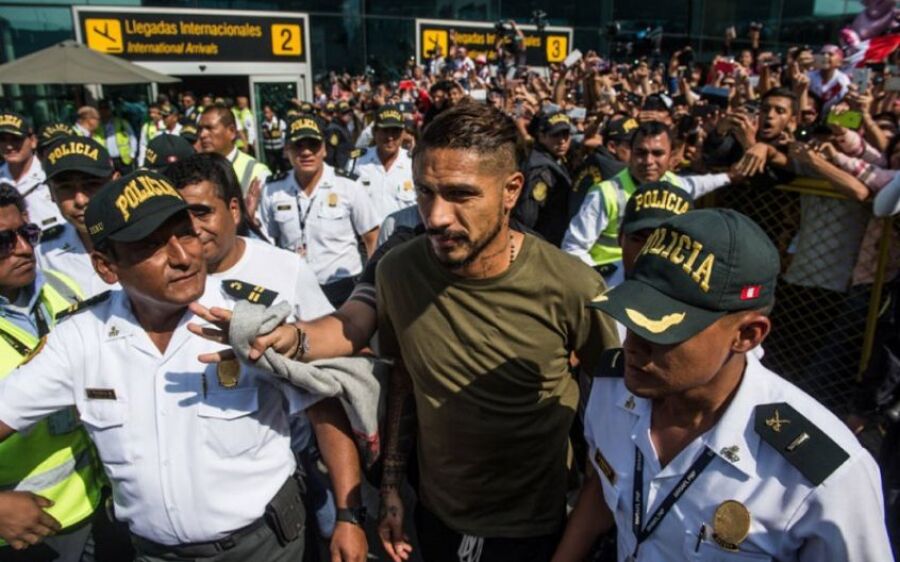 Liberado para jogar a Copa, Guerrero inicia treinamentos com a seleção peruana