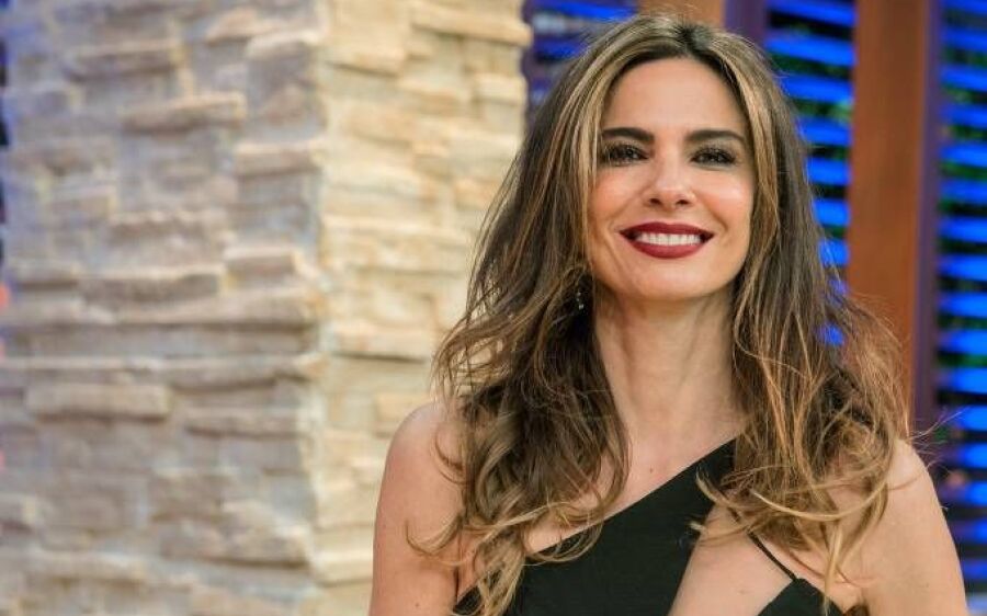 Luciana Gimenez se revolta com comentários sobre peso: 