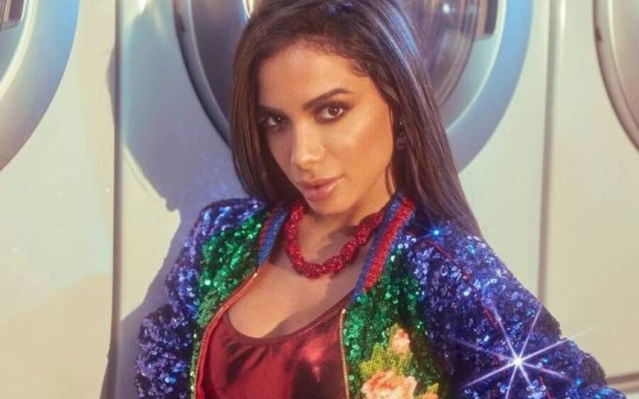 Anitta tem 2,8 milhões de reais bloqueados pela Justiça