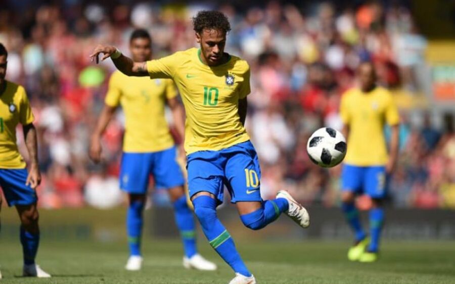 Tite confirma Neymar como titular no amistoso diante da Áustria