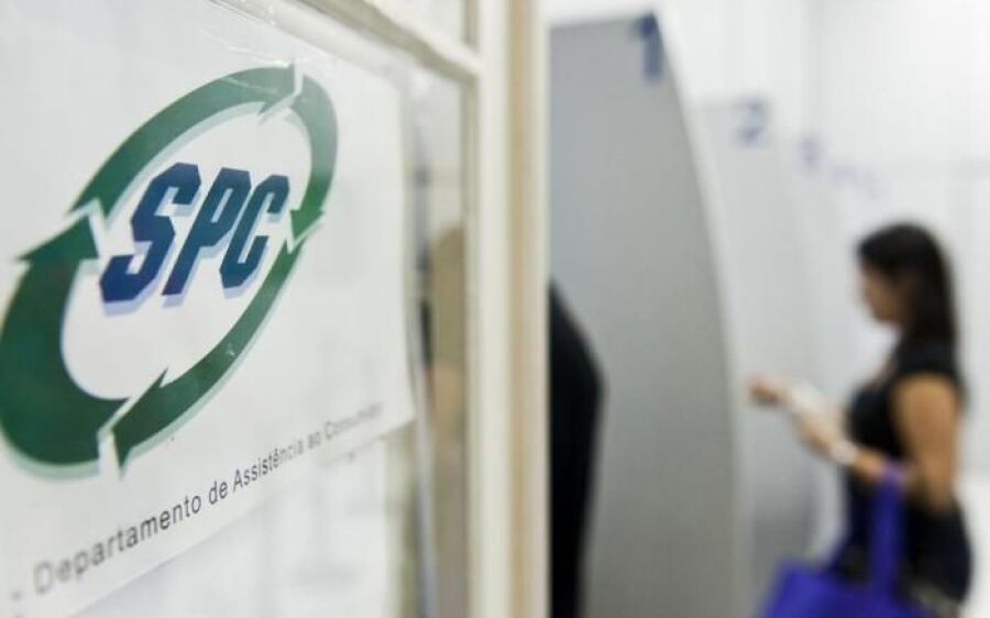 Número de inadimplentes passou de 63 milhões em maio, aponta SPC