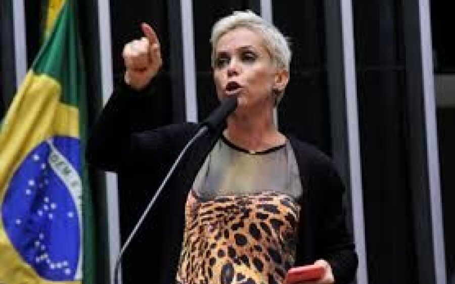 O Supremo Tribunal Federal (STF) decidiu ontem (12) aceitar uma denúncia contra o senador Agripino M