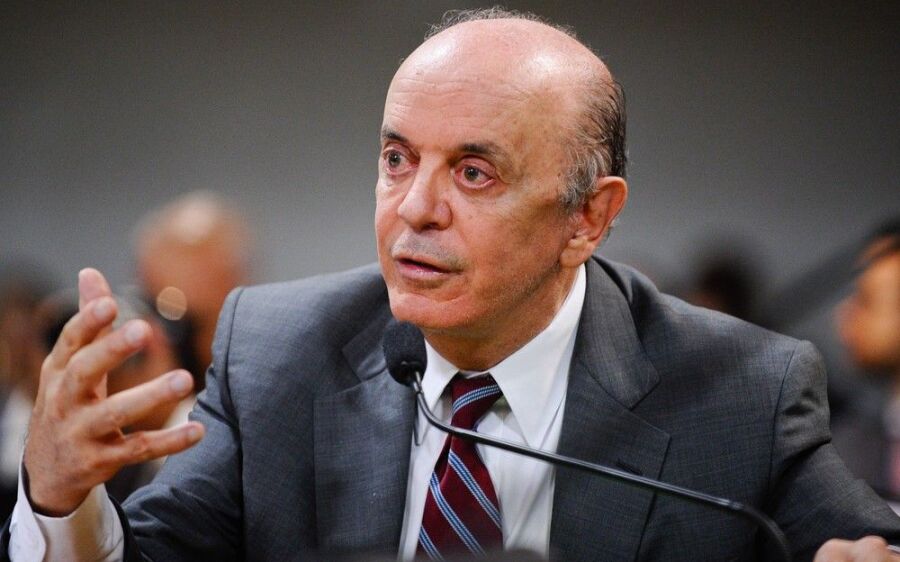 Gilmar Mendes dá 10 dias para Serra se manifestar sobre inquérito na Corte