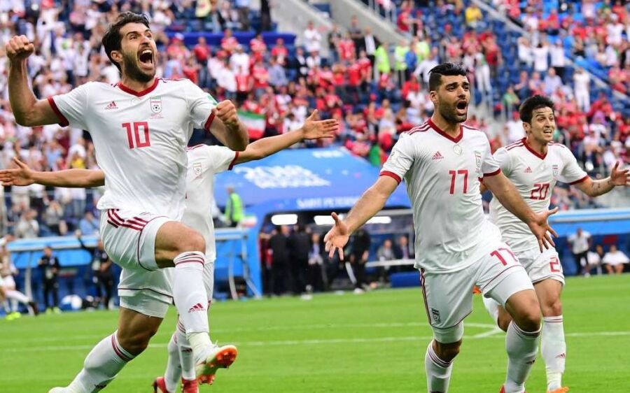 Irã vence Marrocos com gol contra nos acréscimos