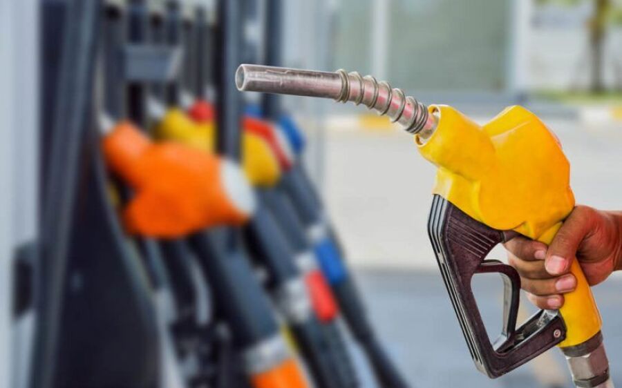 Petrobras reduz em 1,24% o preço da gasolina nas refinarias