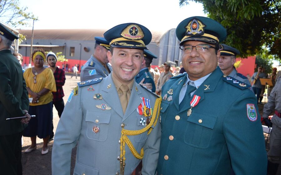 Comandante do 5º BPM Recebe Medalha Dom Pedro II 