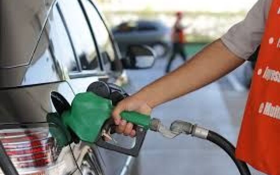 Petrobras anuncia redução no preço da gasolina