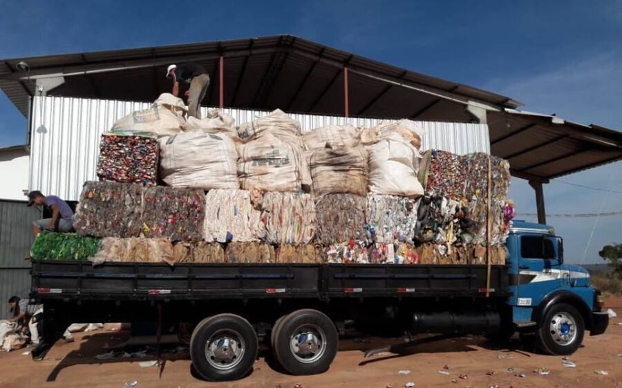 Reciclagem de material descartável destaca política ambiental de Rio Verde
