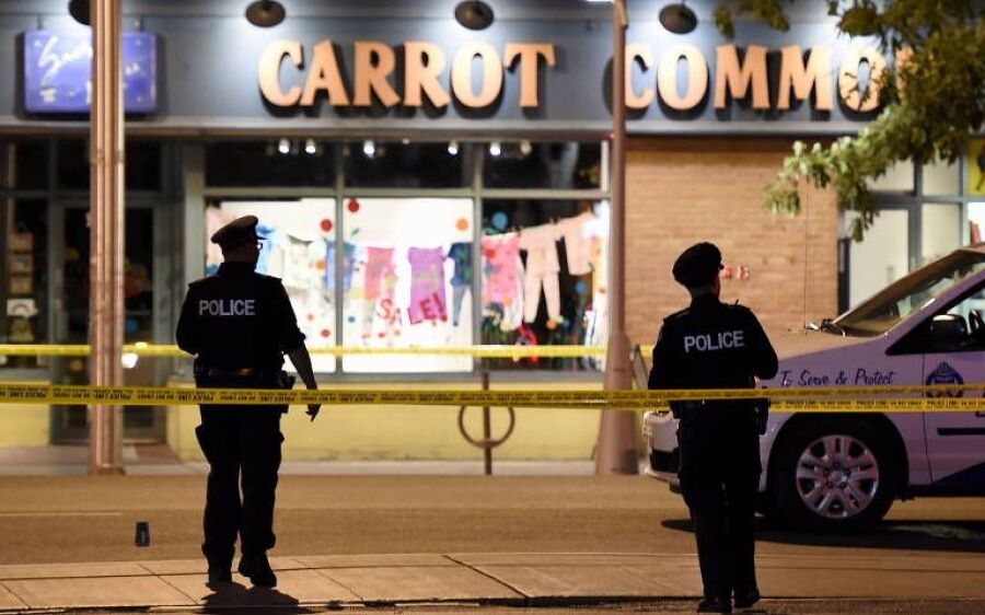 Ataque a tiros deixa ao menos  um morto e 14 feridos em Toronto