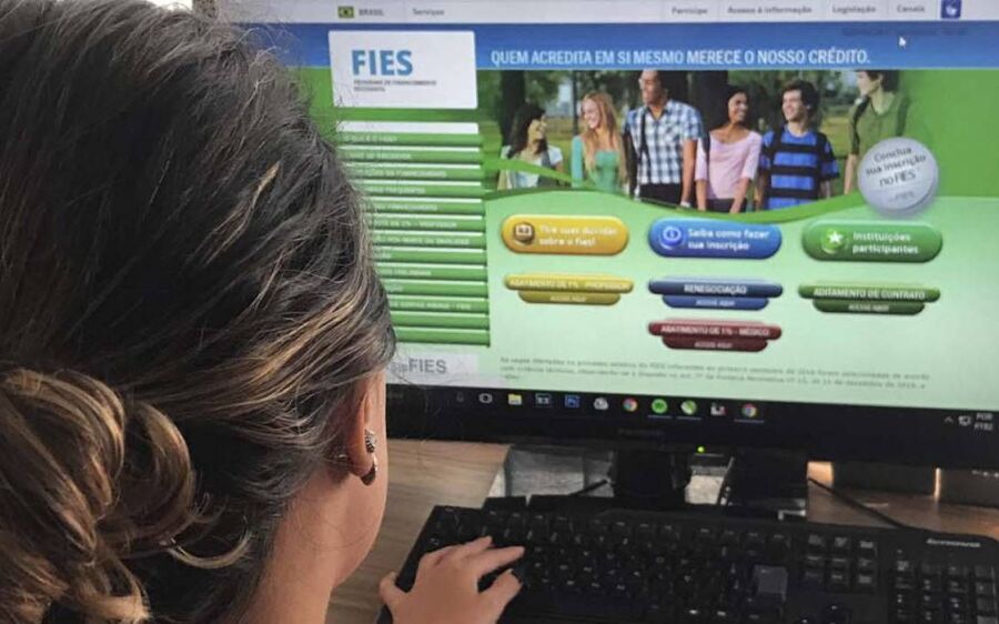 Após falha no sistema, MEC  prorroga as inscrições do Fies 2018