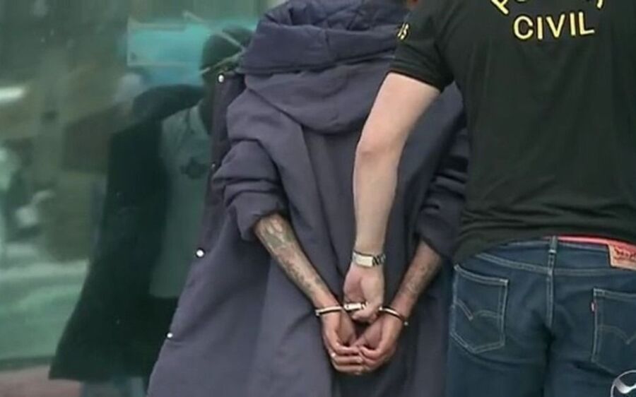 Monstro que estuprou mãe na frente da irmã de 11 anos é preso e confessa o crime 