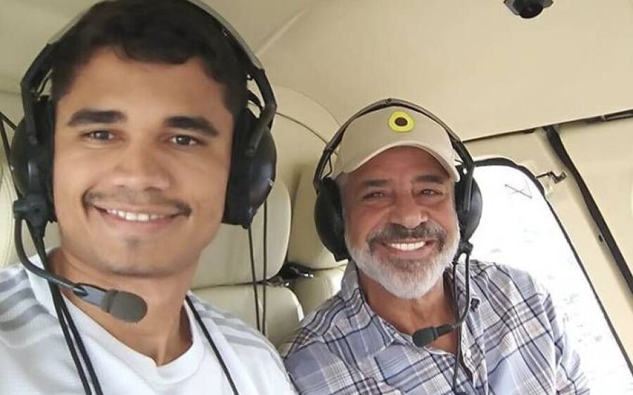Lulu Santos revela relacionamento com jovem baiano