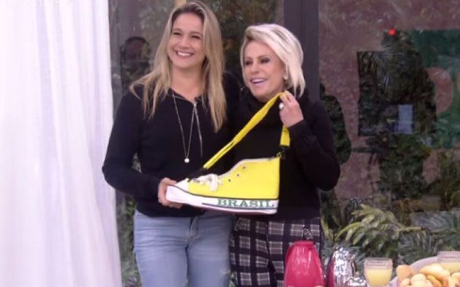 Fernanda Gentil ganha sapatão do Mais Você e Ana Maria Braga dispara: “Suas características”
