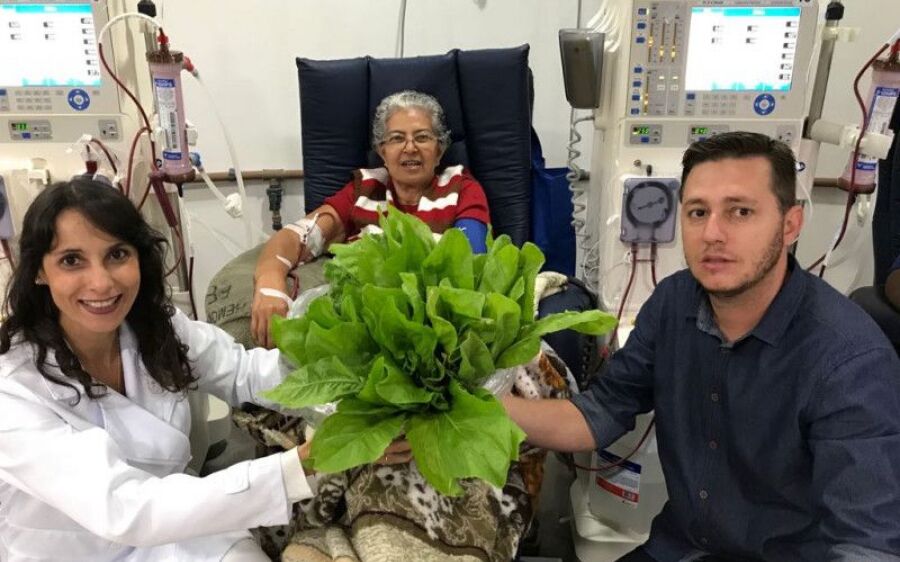 Horta do HR de Coxim faz primeira  doação para pacientes da hemodiálise