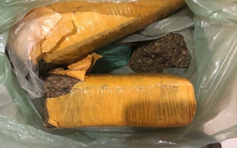 PRF apreende em São Gabriel do Oeste adolescente com 1,9 quilos de maconha na bagagem