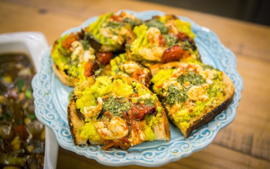 Bruschetta com Abacate