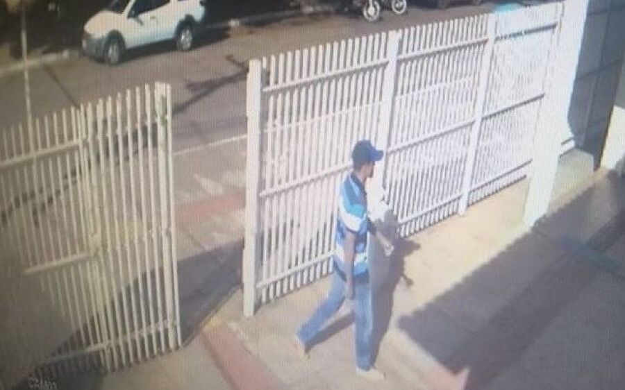 Dupla armada rouba R$ 1 mil da agência dos Correios em Sonora