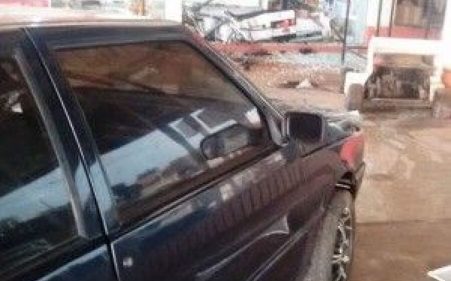 Motorista bêbado invade posto, detona bomba e destrói conveniência