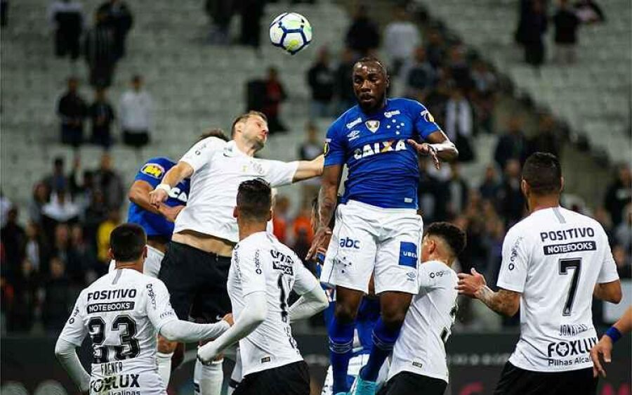 Cruzeiro e Corinthians duelam em final inédita na Copa do Brasil