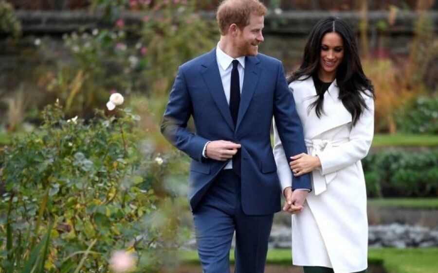 Príncipe Harry e Meghan Markle esperam< o primeiro filho