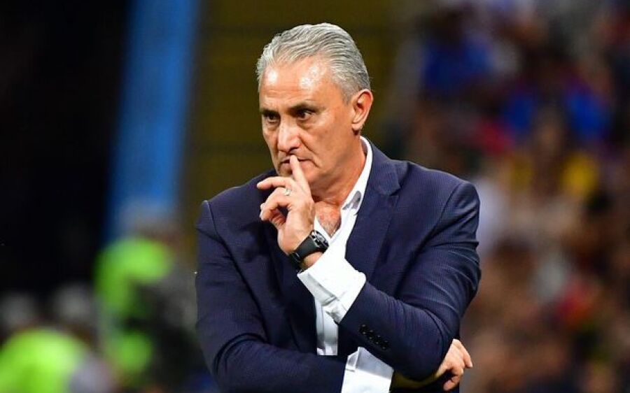 Tite prepara mudanças e faz mistério antes de jogo contra Argentina