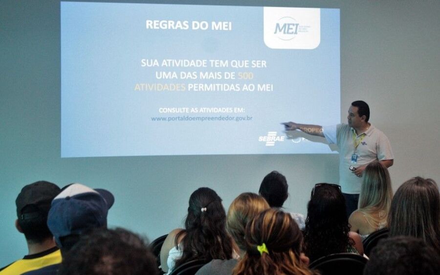 Sebrae realiza em Coxim palestras para quem deseja se tornar MEI