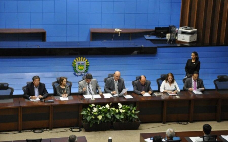 Aprovada a proibição de cursos de graduação de saúde à distância