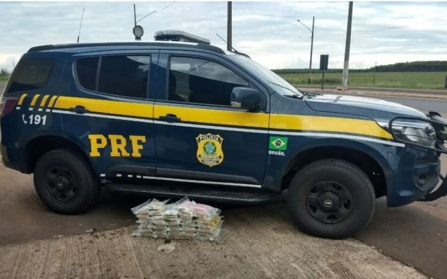 PRF prende casal e apreende 33,7 kg de cocaína na BR-163, em Jaraguari